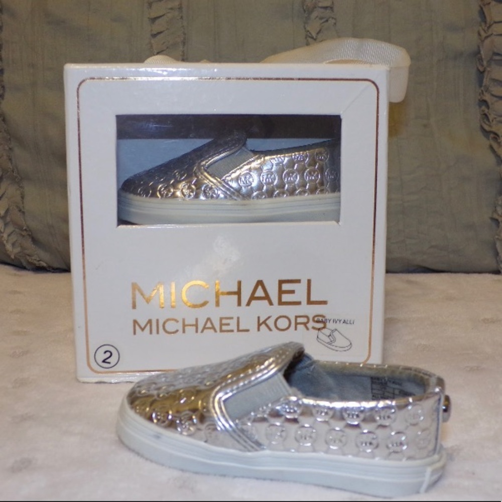 MK Infant Shoes - Picture 1 of 3